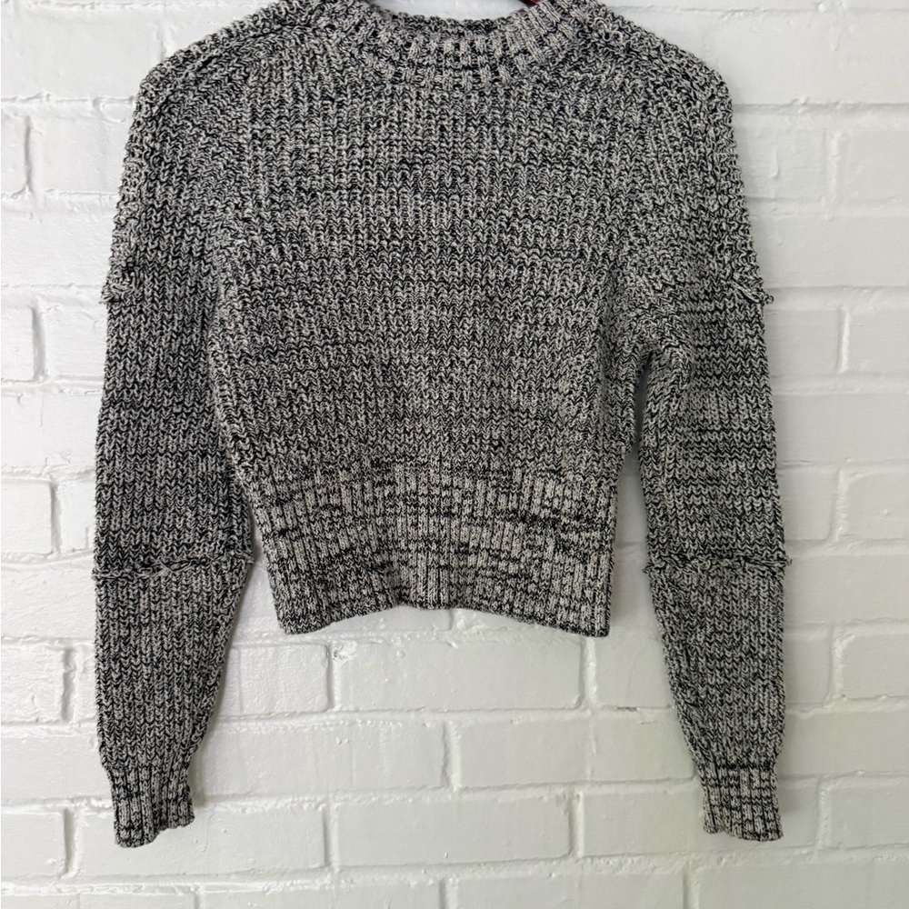 Women’s Black & White Marled Cropped Sweater